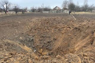 Ракеты по Шостке: под ударом — 12 домов и школы