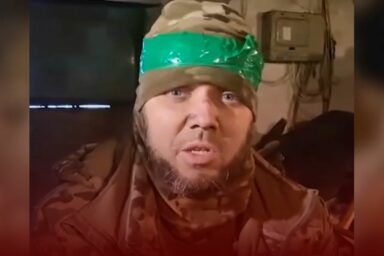 Фото до: Один у полі воїн: як український боєць захопив у полон сімох росіян