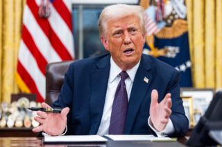 Первые указы Трампа: какие решения принял новый президент США, только вступив в должность