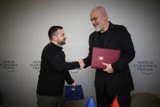 Фото до: Албанія та Україна підписали угоду: чим вона вигідна для нас
