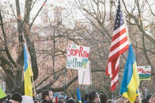 США не предавали Украину — глава Пентагона прокомментировал разговор Трампа и Путина