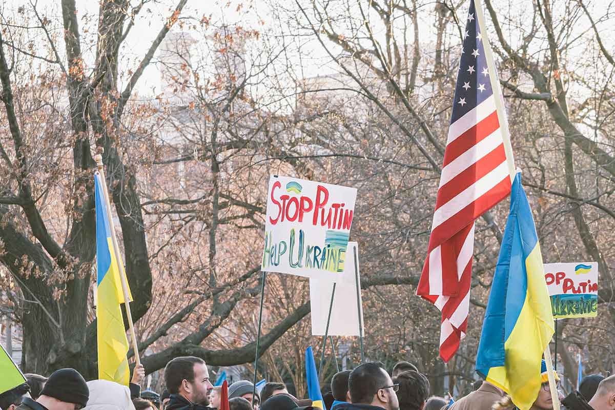 США не предавали Украину — глава Пентагона прокомментировал разговор Трампа и Путина