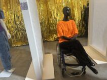 Куртки из кроссовок и одежда с функцией: чем удивила Украинская неделя моды 2025