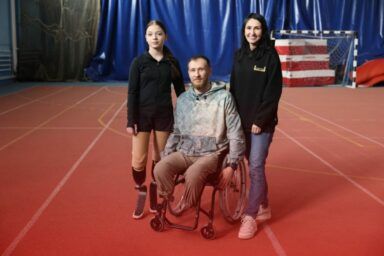 Фото к: Яна Степаненко пробежит Токийский марафон, чтобы собрать средства на военном протезе