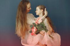 Нежно называю моей девочкой: как полицейская сердцем выбрала ребенка для менторства