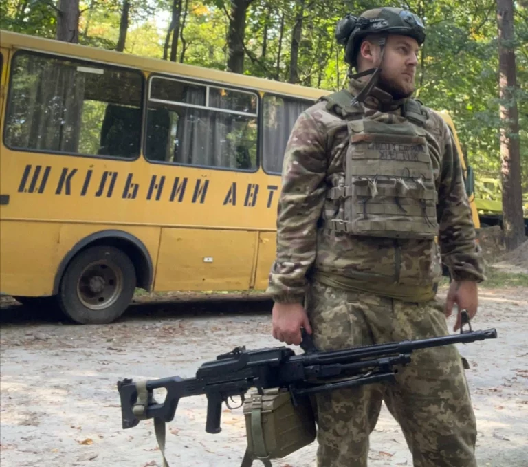 Фото 3 до: Унікальний бій: троє проти 25