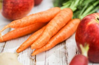 Через скільки сходить морква після посіву