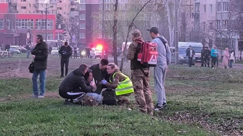 Загинули діти! Росія поцілила по мирних людях у Кривому Розі (ОНОВЛЕНО)