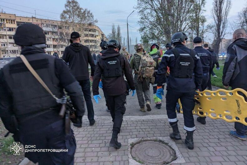 Загинули діти! Росія поцілила по мирних людях у Кривому Розі (ОНОВЛЕНО)