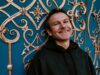 Лютий не минає: Святослав Вакарчук выпустил новую песню о мыслях каждого из нас