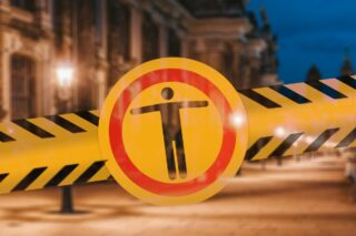 Комендантська година в Україні