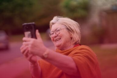 Фото до: Гаджети сповільнюють деменцію в пенсіонерів: дослідження