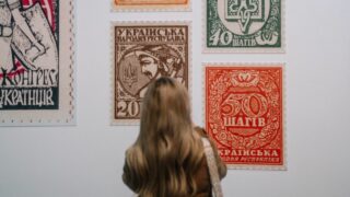 видео об украинской гривне