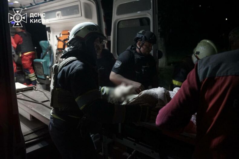 ​Ракетна атака РФ на Київ: 13 загиблих, понад 80 поранених, серед них 6 дітей (ОНОВЛЕНО)