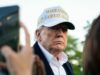 100 днів президентства Трампа: невиконані обіцянки, скандальні закони і падіння рейтингу