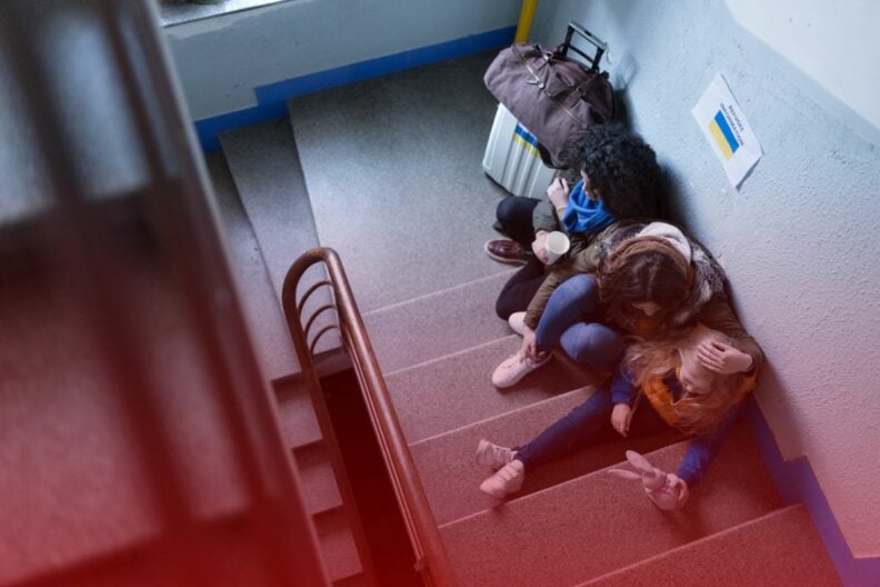 Днепропетровщина под КАБами — где объявили обязательную эвакуацию семей с детьми