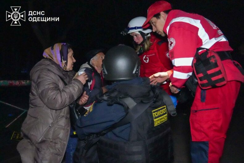 Пожилая пара не выходила на связь… Россия атаковала Одессу дронами — есть погибшие