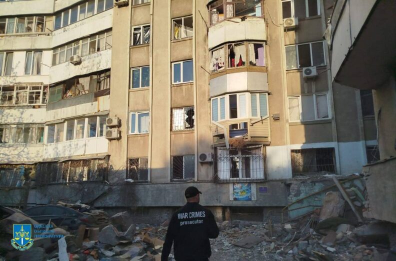 Пожилая пара не выходила на связь… Россия атаковала Одессу дронами — есть погибшие