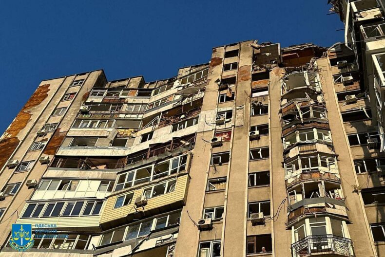 Пожилая пара не выходила на связь… Россия атаковала Одессу дронами — есть погибшие
