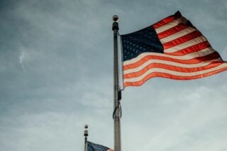 Кардинальная разница: американцы изменили отношение к помощи Украине — опрос