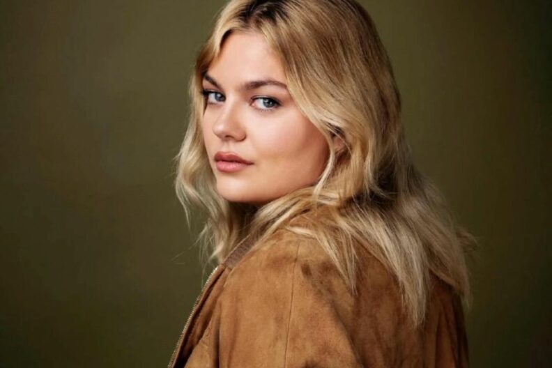 Louane з піснею Maman