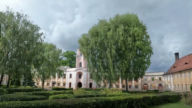 Де можна відпочити біля Луцька