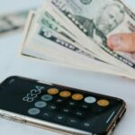 Продаешь старое платье — заплати налог: что известно о новом законопроекте