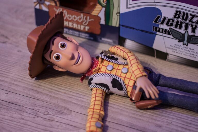 Фото 3 до: Як Disney врятували Pixar від нестачі коштів
