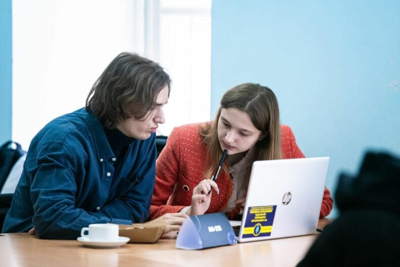 Коли подавати документи на вступ