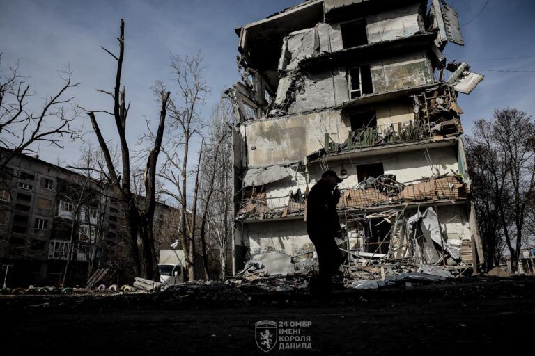 Фото 2 к: Развитие наступления: пробелы в обороне и тройной удар