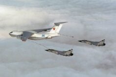 сколько длится дозаправка в воздухе МИГ-31