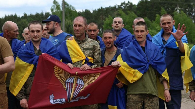 Понад 300 захисників повернули з російського полону у форматі 1000 на 1000