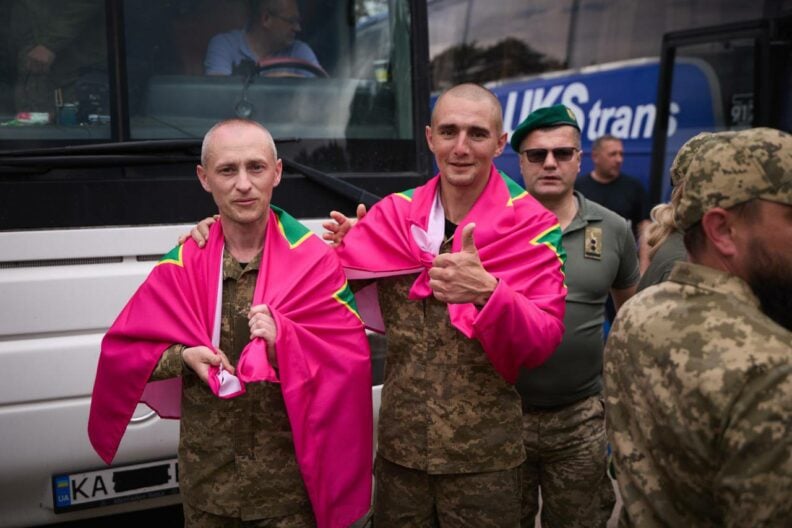 Понад 300 захисників повернули з російського полону у форматі 1000 на 1000