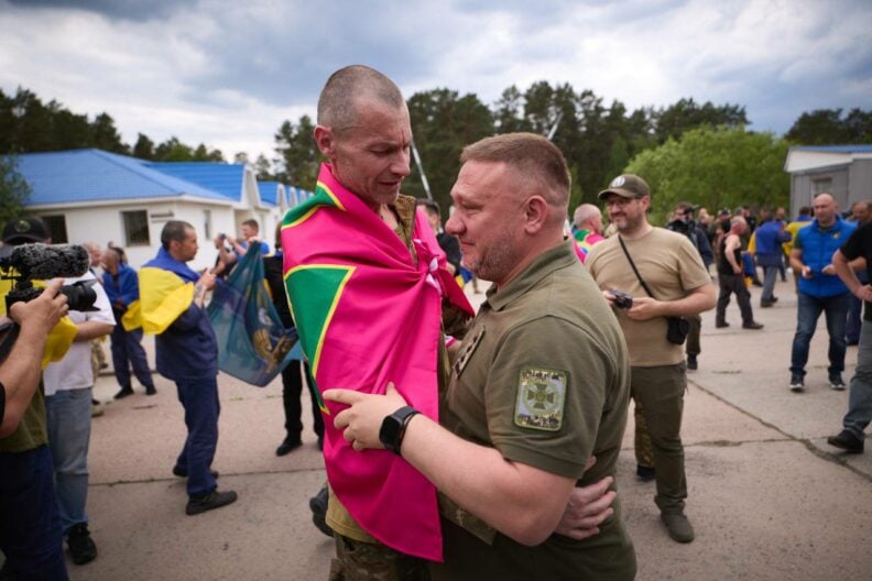 Понад 300 захисників повернули з російського полону у форматі 1000 на 1000