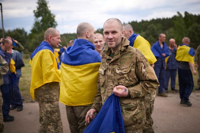 Понад 300 захисників повернули з російського полону у форматі 1000 на 1000