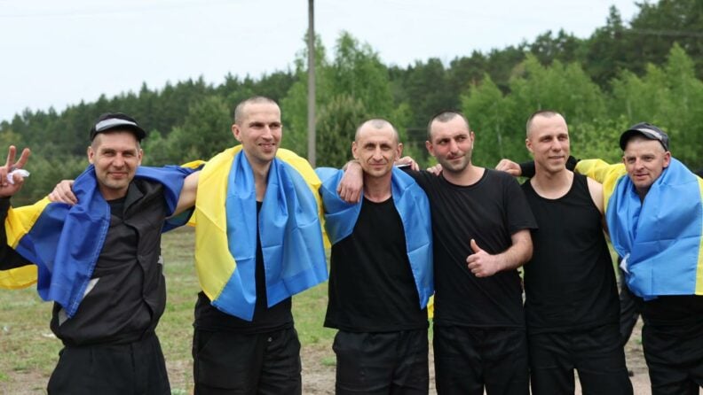 Великий обмін 1000 на 1000 завершено: додому повернулися ще 303 Захисники
