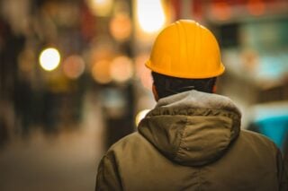 бронювання працівників у червні