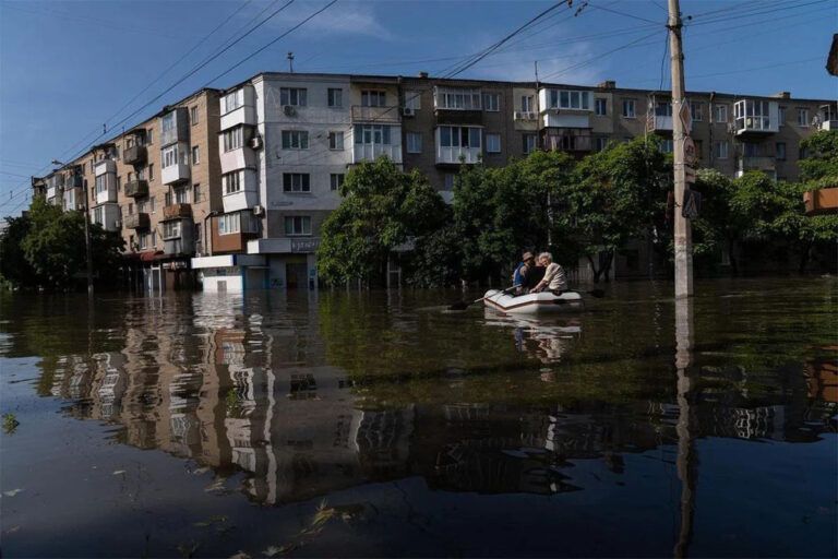 подрыв Каховской ГЭС