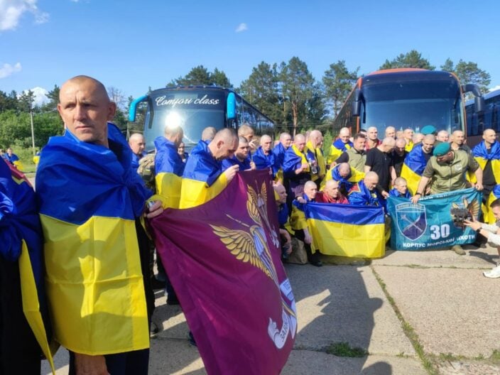 Обмін полоненими 10 червня: додому повертається молодь і важкопоранені захисники