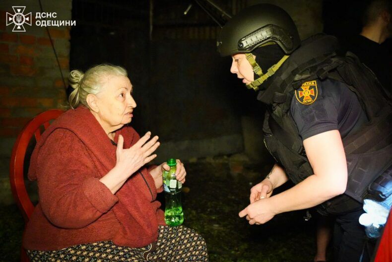 Удар по пологовому будинку в Одесі: росіяни атакували місто безпілотниками