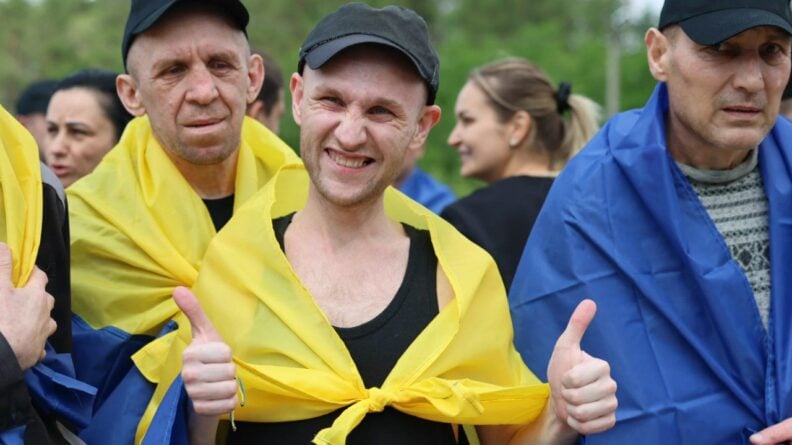 Обмін: Україна повернула з полону важкохворих і тих, кого вважали зниклими безвісти