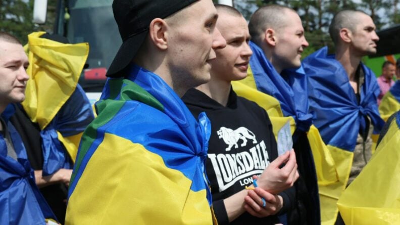 Обмін: Україна повернула з полону важкохворих і тих, кого вважали зниклими безвісти