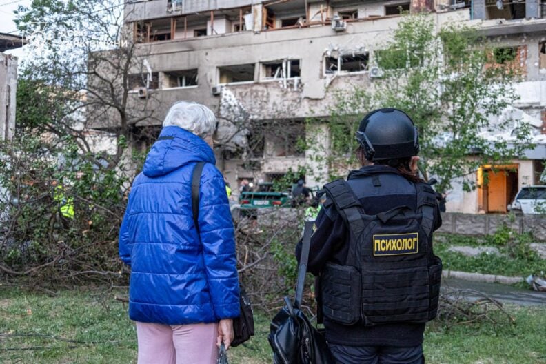 Террор не прекращается: россияне снова обстреляли Харьков — есть раненные