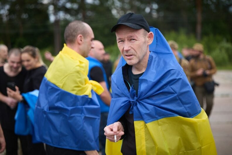 Обмін: Україна повернула з полону важкохворих і тих, кого вважали зниклими безвісти