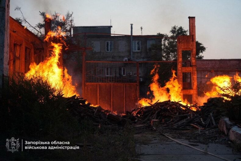 Нічна атака дронами на Запоріжжя: поранено двох поліцейських