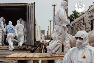 Фото к: В Украину вернули еще 1200 тел погибших