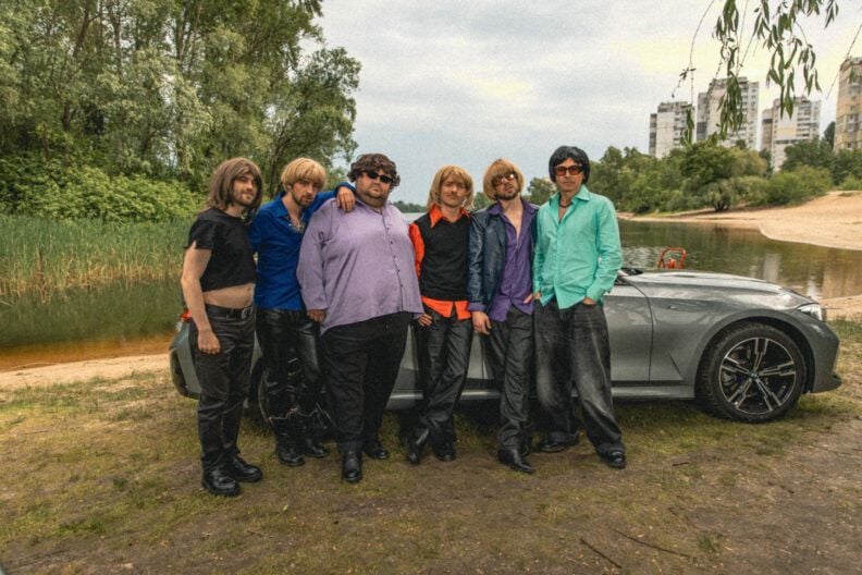 Музыка как код помощи: как “911” от Вакарчука и Badstreet Boys будет спасать небо Украины