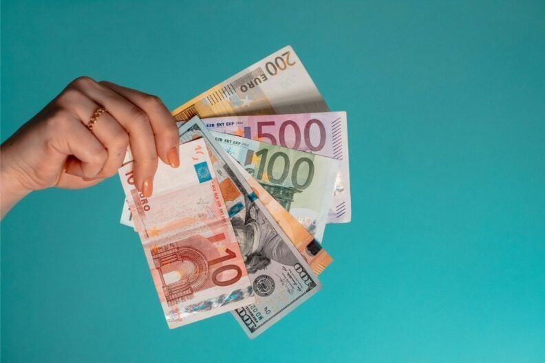Курс євро та долара на 20 червня 2025