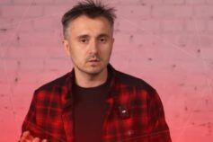 Як тебе не любити, Києве мій? Українці співали в метро, доки на місто летіли російські ракети