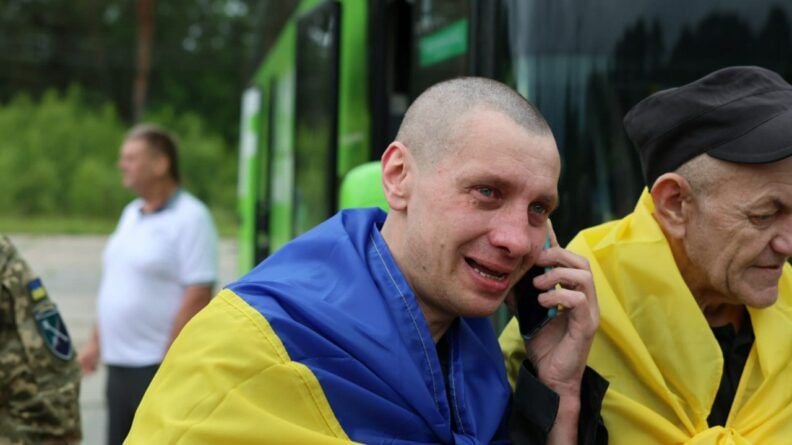 Роками були в неволі: Україна і РФ провели обмін полоненими 20 червня